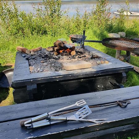 Camp Caroli Wooden Cabins Jukkasjärvi Kültér fotó