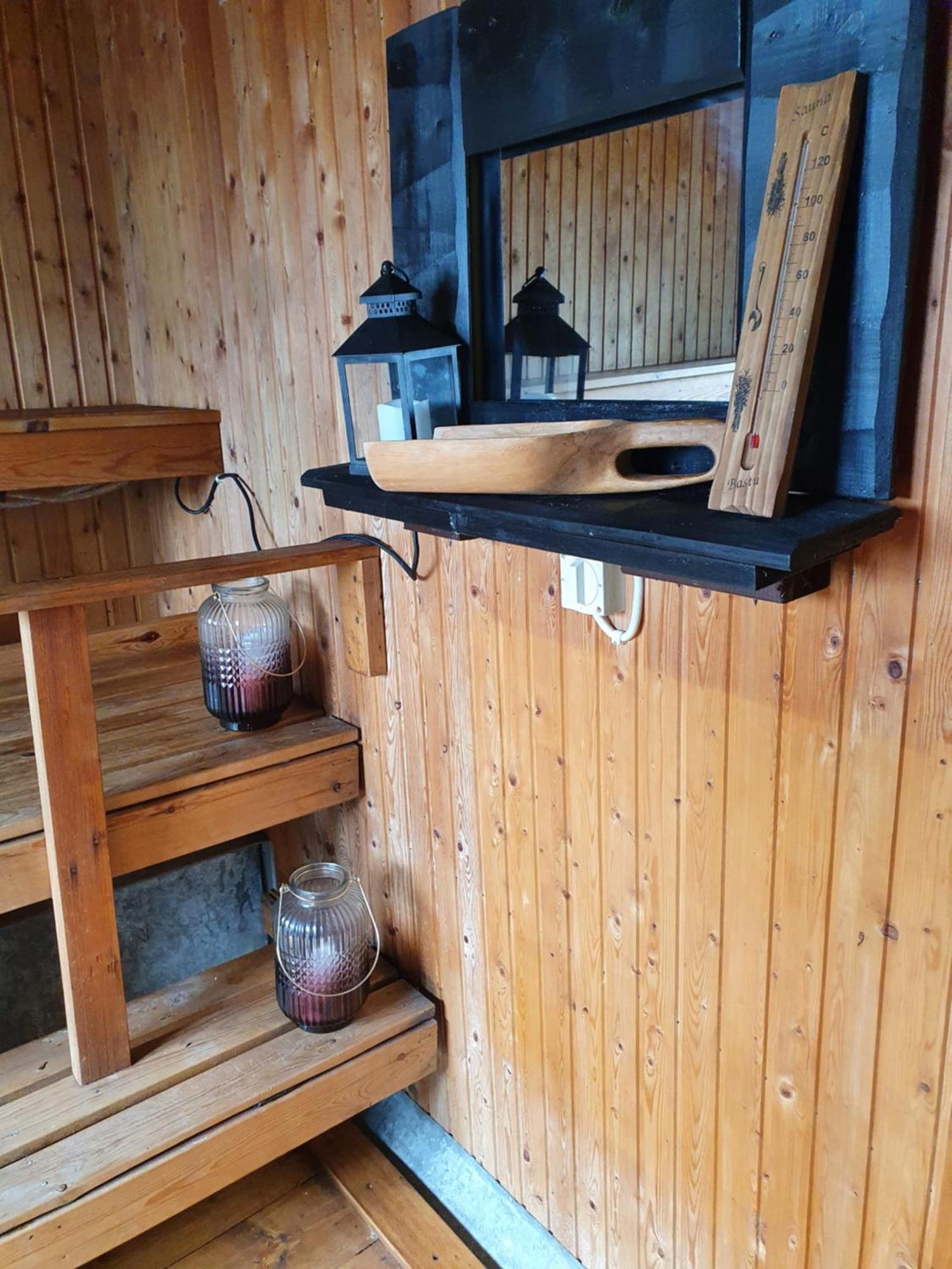 Camp Caroli Wooden Cabins Jukkasjärvi Kültér fotó