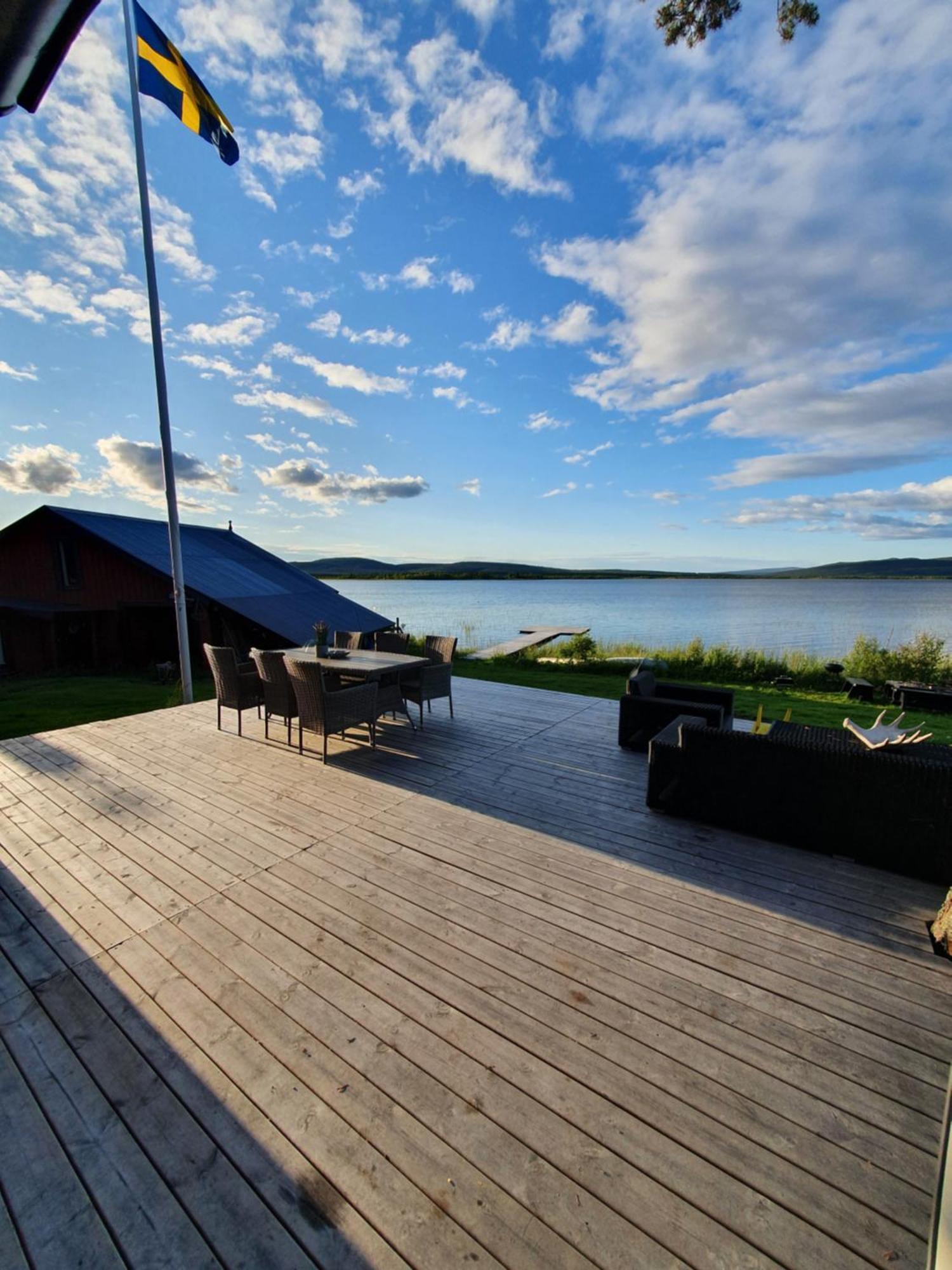 Camp Caroli Wooden Cabins Jukkasjärvi Kültér fotó
