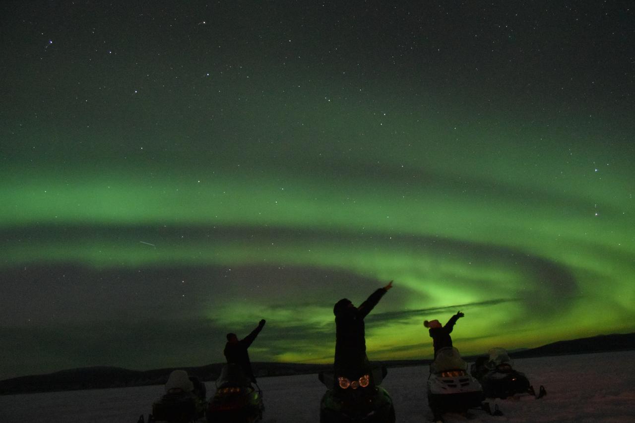 Camp Caroli Wooden Cabins Jukkasjärvi Kültér fotó
