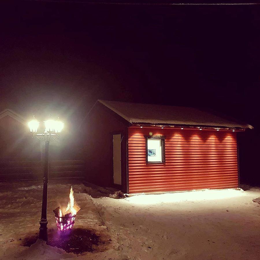 Camp Caroli Wooden Cabins Jukkasjärvi Kültér fotó