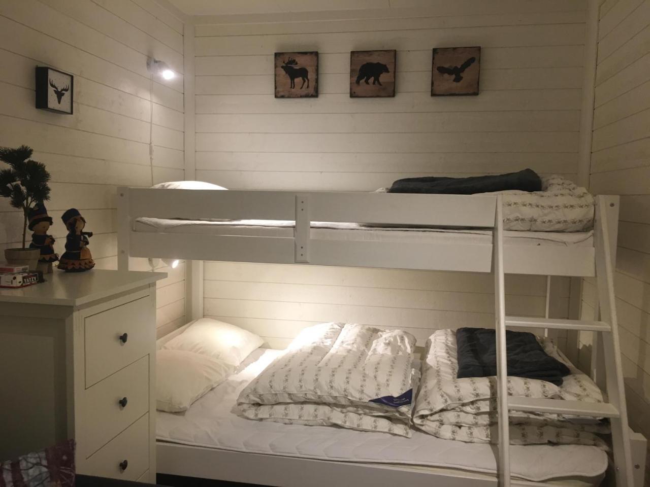 Camp Caroli Wooden Cabins Jukkasjärvi Kültér fotó