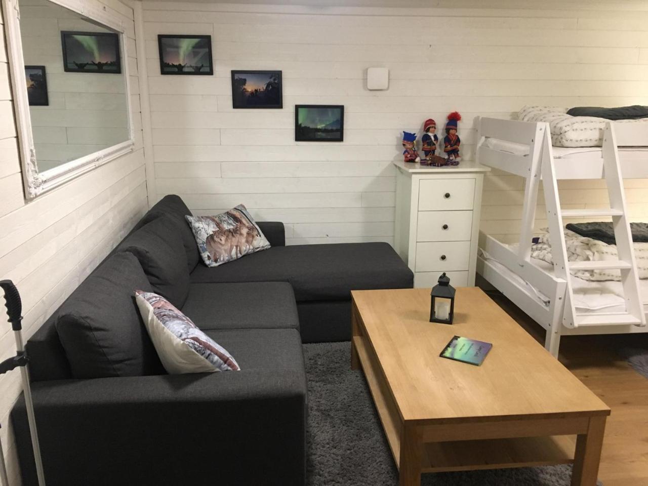 Camp Caroli Wooden Cabins Jukkasjärvi Kültér fotó